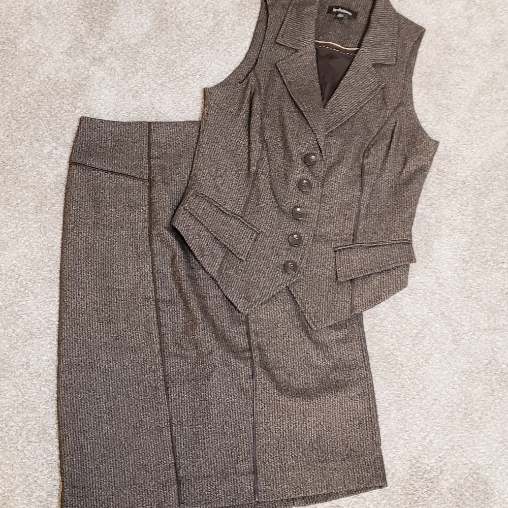 Le Chateau Vest & Skirt Suit - Brown
